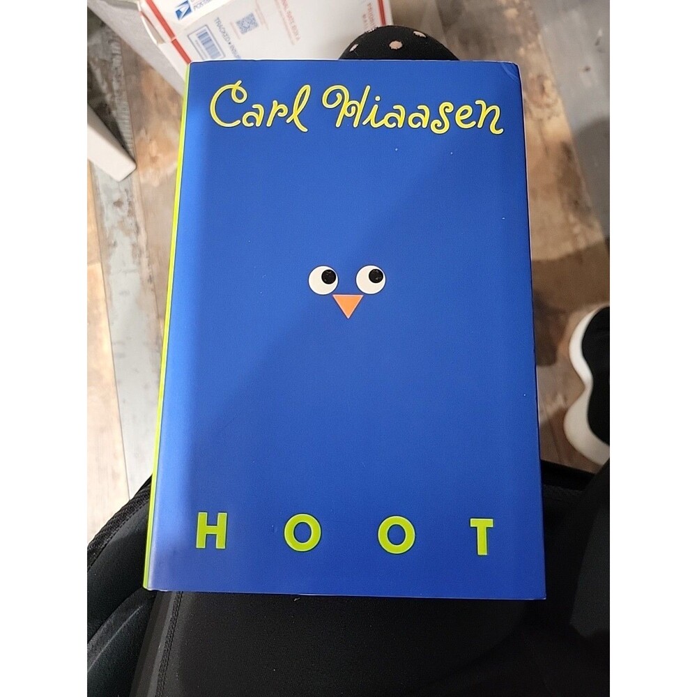 HOOT Carl Hiaasen 2002 Hardcover (1st Edition) Great for Collector B7
